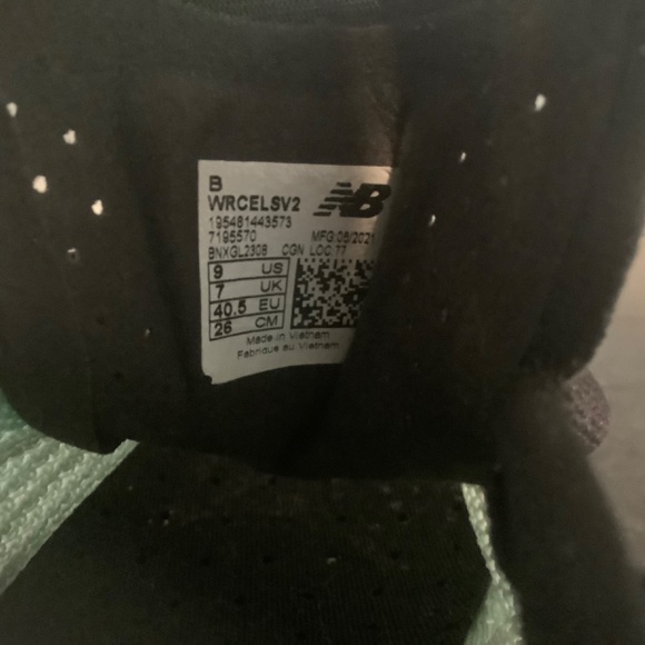 860v8 Black/Poisonberry Shoes ASYM Counter Size 9 - Picture 12 of 12